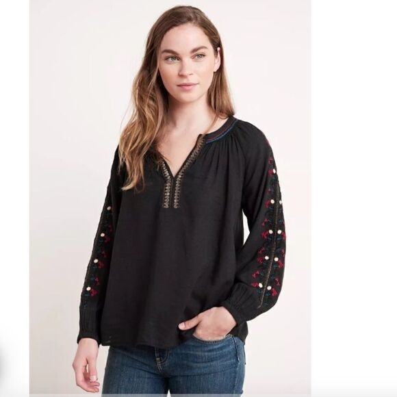 Velvet By Graham & Spencer Hunter Flores Blouse - Picture 1 of 11